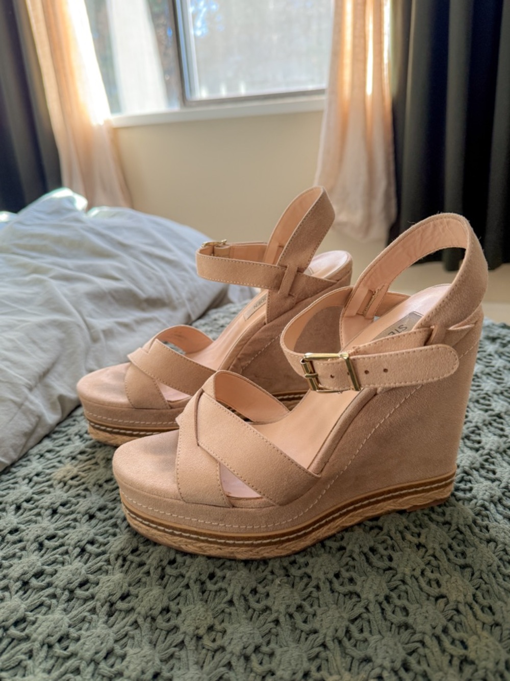 Steve Madden Tan Suede Wedge Sandals